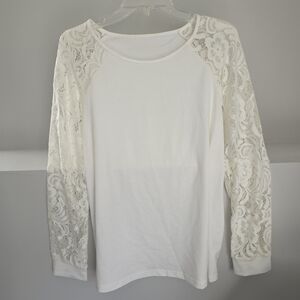 Chic White Lace Sleeve Top